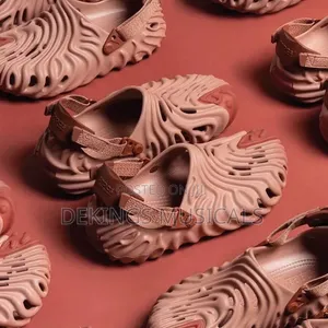 Pollex Crocs
