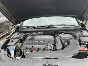 Hyundai Sonata Sport 4dr Sedan (2.4L 4cyl 6A) 2015 Black