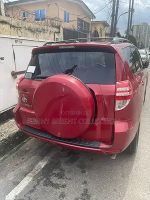 Toyota RAV4 2010 Red
