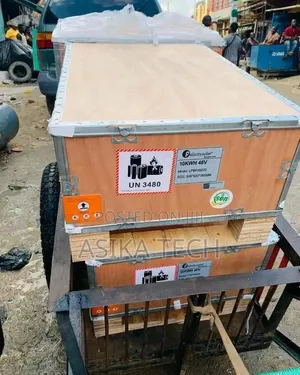 Felicitysolar 10kWh 48V (200Ah) Lithium Battery.