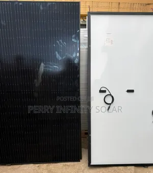 550W All-Black Mono Solar Panel | 21%+ Efficiency | 25-Year Warranty