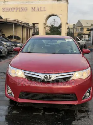 Toyota Camry LE 4dr Sedan (2.5L 4cyl 6A) 2014 Red