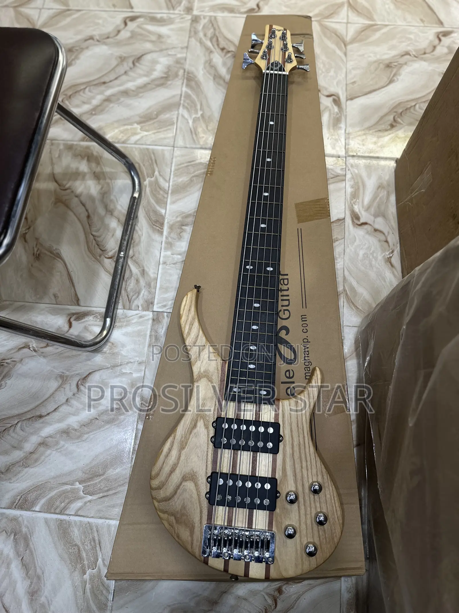 Magna 6-String Active Electric Bass Guitar