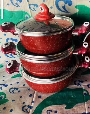 3-Piece Non-Stick Cooking Pot Set With Glass Lids Available in Bulk