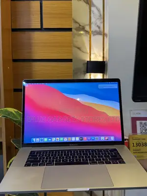 Laptop Apple MacBook Pro 2016 16GB Intel Core i7 SSD 512GB
