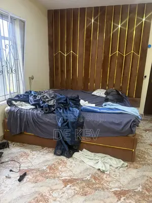 Bed,bedframe,TV Console, 3Chiars