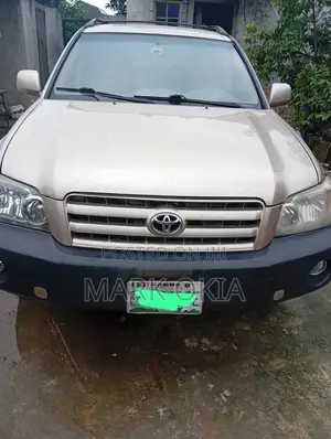 Toyota Highlander 2005 Gold