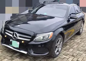 Mercedes-Benz C300 2016 Black