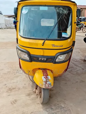 TVS Apache 180 RTR 2023 Yellow