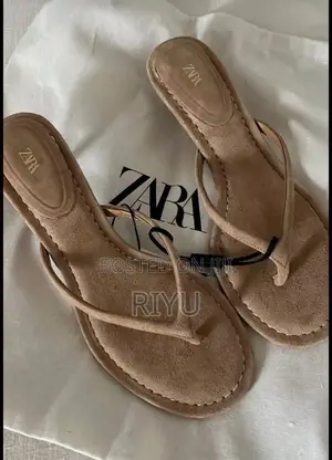 Women’s Heels (Toe Post Kitten Heels)