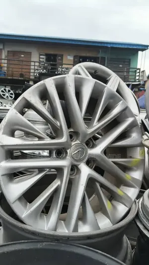 18inches for Lexus Es 350 2025/16 Model Factory Filted Available