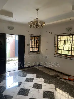 3bdrm Bungalow in Ilupeju Estate, Akobo for sale