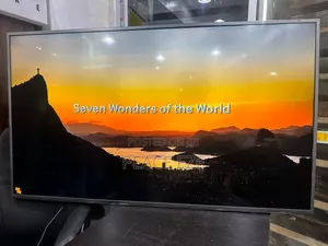 Clean 55" Samsung Uhd Tizen Os Smart TV
