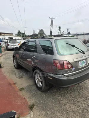 Lexus RX 2000 Gold