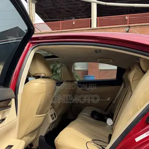 Lexus ES 350 FWD 2014