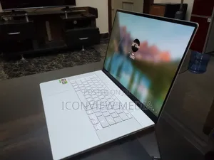 Laptop Asus ROG Zephyrus G16 32GB AMD Ryzen SSD 2T