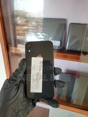 Apple iPhone XR 64 GB Black