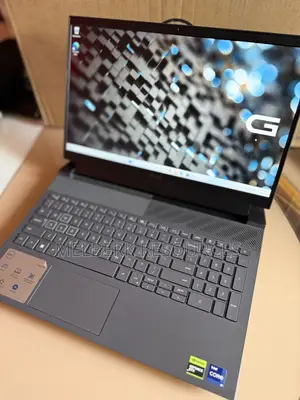 Laptop Dell G15 5530 32GB Intel Core i9 SSD 1T