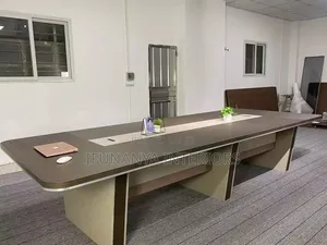 Lluxury and Quality Conference Table