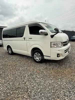Toyota HiAce 2012 White