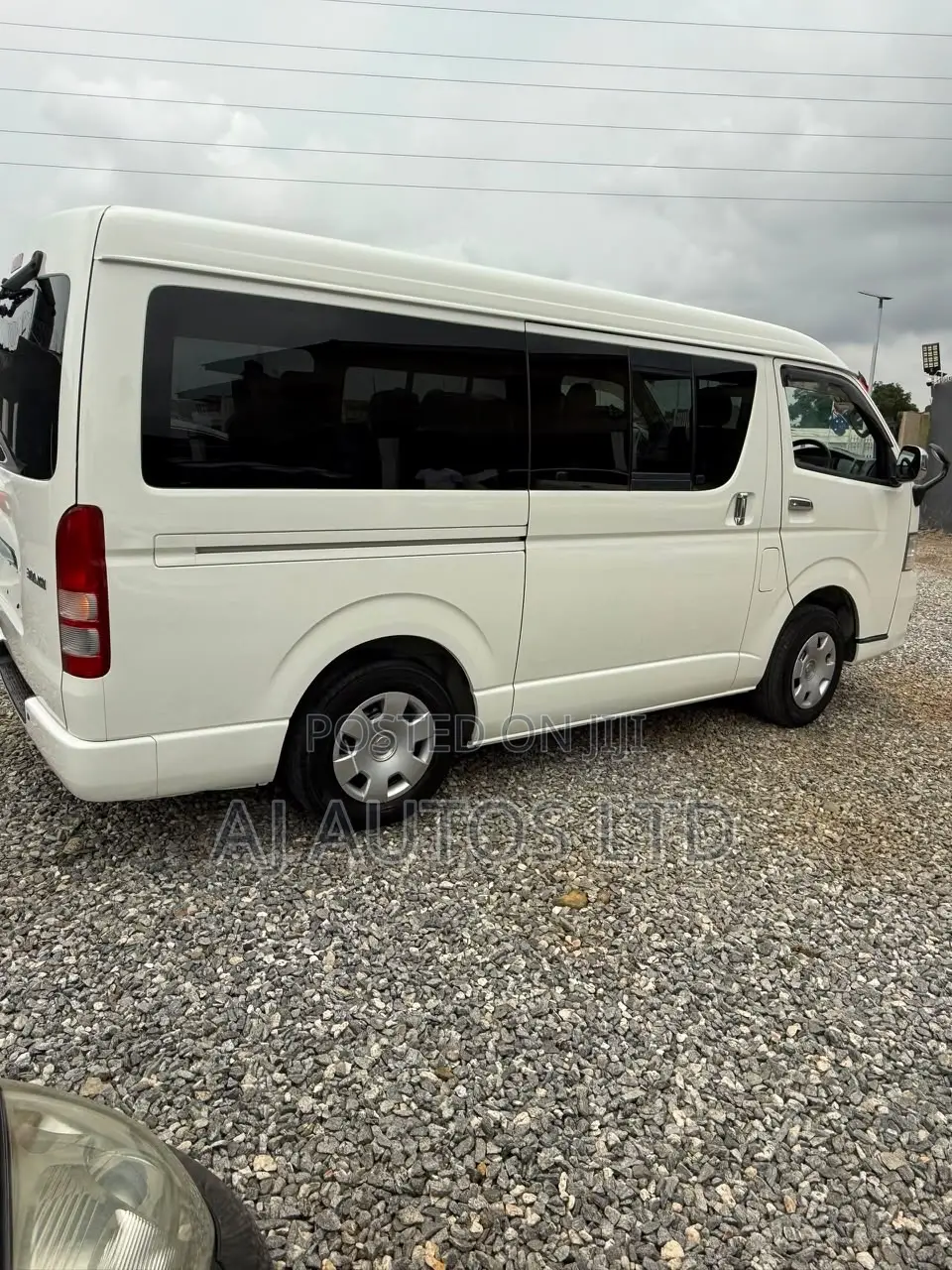 Toyota HiAce 2012 White