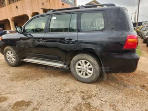 Toyota Land Cruiser 2012 Black