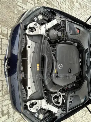 Mercedes-Benz E350 2021 Blue