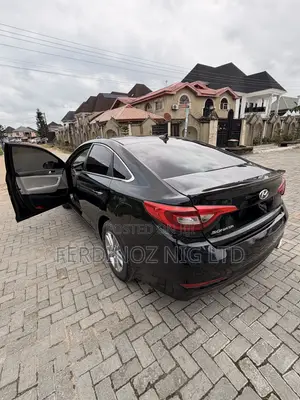Hyundai Sonata Sport Sedan FWD (2.4L 4cyl 6A) 2016 Black