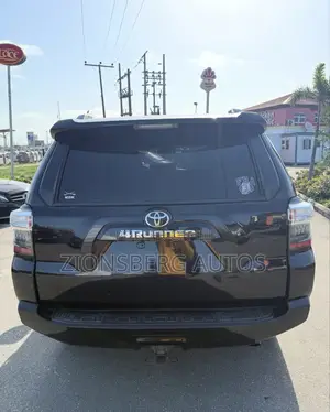 Toyota 4-Runner 2018 Black