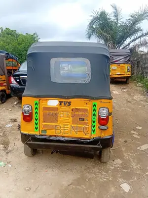 TVS King Deluxe Plus iTouch Start 2025 Yellow