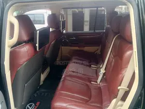 Lexus LX 2017 Black