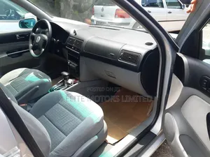 Volkswagen Golf 2003 Silver