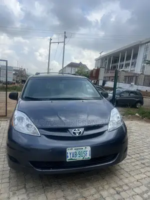 Toyota Sienna 2008 Gray