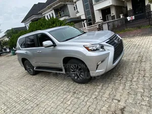 Lexus GX 2015 Silver