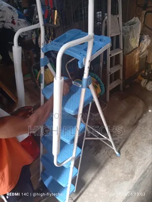 HB Tower 5 Steps Ladder With Handrails Model: ZL1405