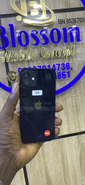 Apple iPhone 12 64 GB Black