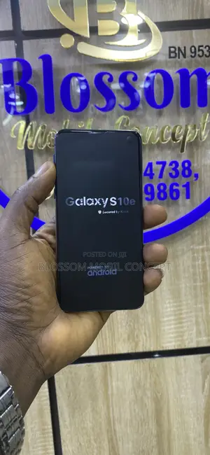 Samsung Galaxy S10e 128 GB Black
