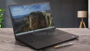 New Laptop Dell Inspiron 15 16GB Intel Core i7 SSD 1T