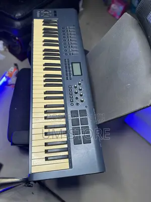 Used M Audio Axiom 61 Available for Sale