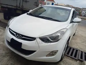 Hyundai Elantra 2013 White
