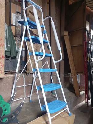 5 Step Ladder With Handrails