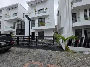 5bdrm Duplex in Lekki for rent