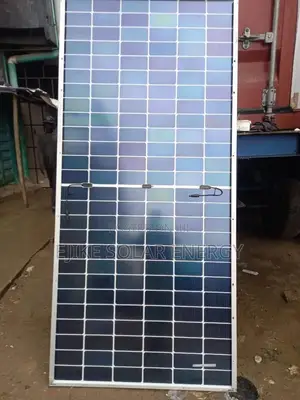 585 Watts Solar Panel