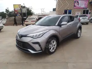 Toyota C-HR 2022 Gray