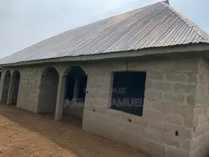 2bedroom Twins Flat for Sell