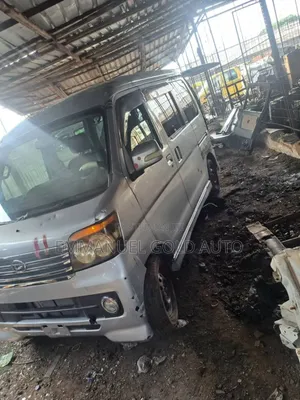 Daihatsu Hijet 2015 Silver