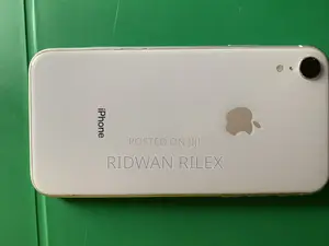 Apple iPhone XR 128 GB White