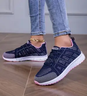Women's Fashion Light Weight and Comfortable Sneakers/Running Shoes