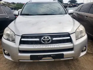 Toyota RAV4 2.5 4x4 2010 Silver