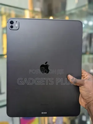 Apple iPad Pro 13 (2025) 1 TB Gray